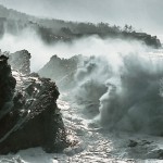 waves_on_rocky_shore